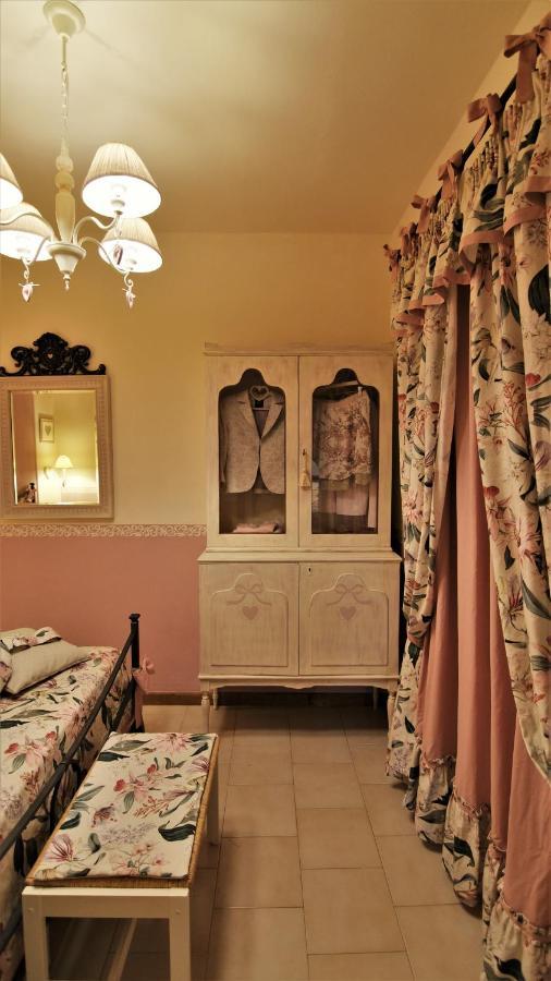 La Casina Dei Cuori Di Nonna Miglia Villa Pallerone Luaran gambar