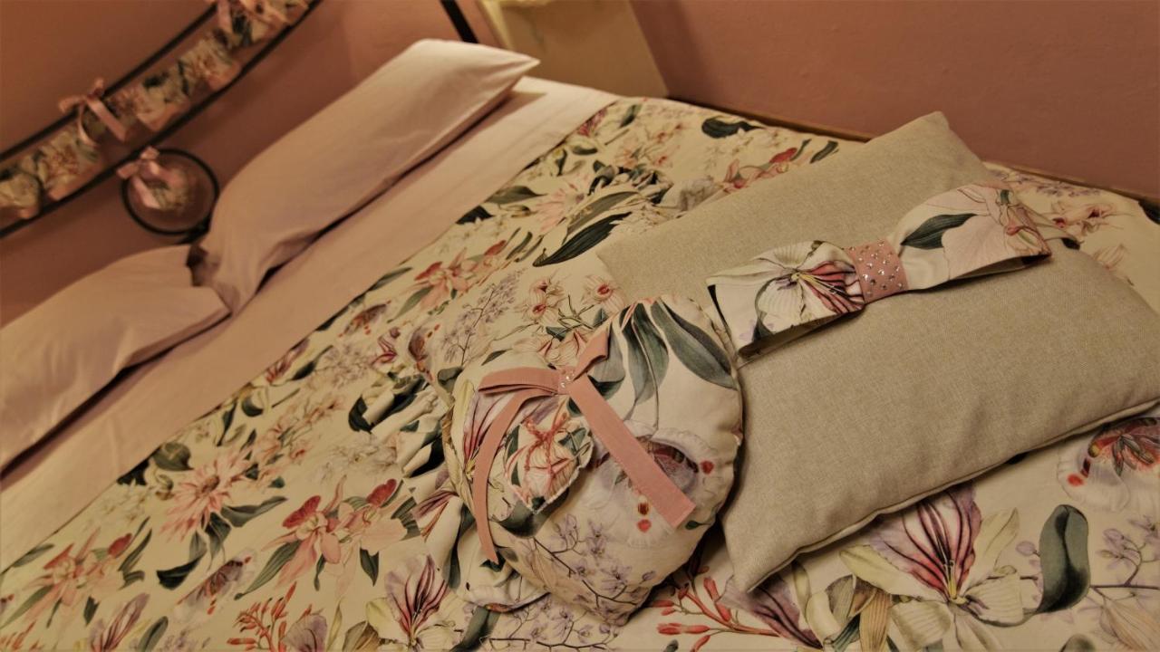 La Casina Dei Cuori Di Nonna Miglia Villa Pallerone Luaran gambar